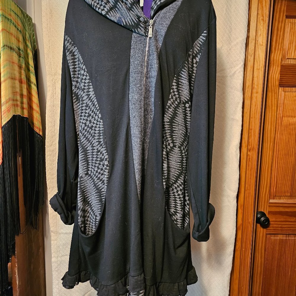 Pyramid Collection tunic top/dress with cowl 3X plus NWOT